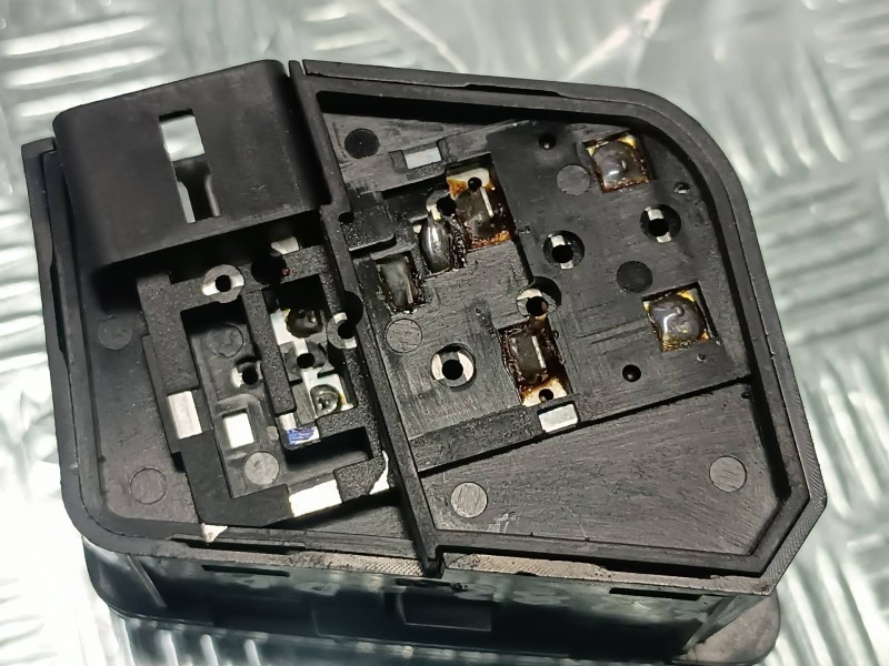 Recambio de interruptor para chevrolet epica lt referencia OEM IAM  CONECTOR 5 PINES CALEFACCION ASIENTO