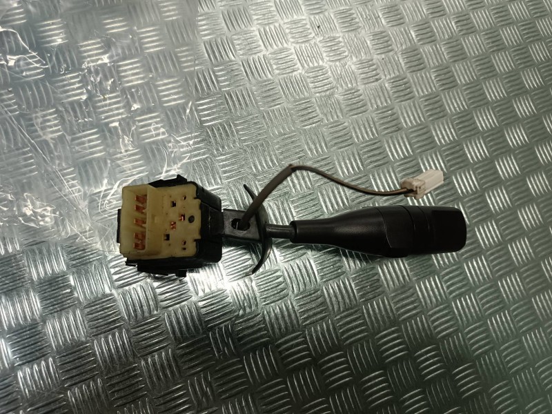 Recambio de mando limpia para chevrolet epica lt referencia OEM IAM 96645139  