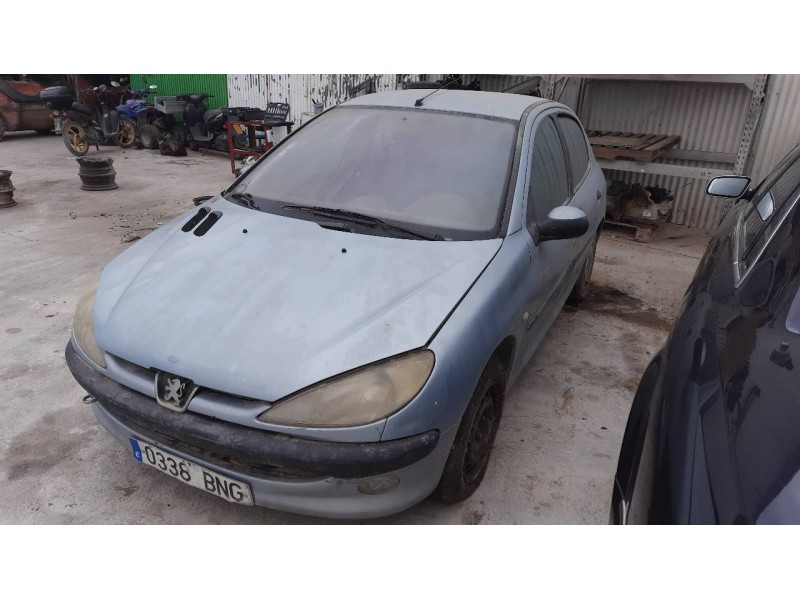 peugeot 206 berlina del año 2001