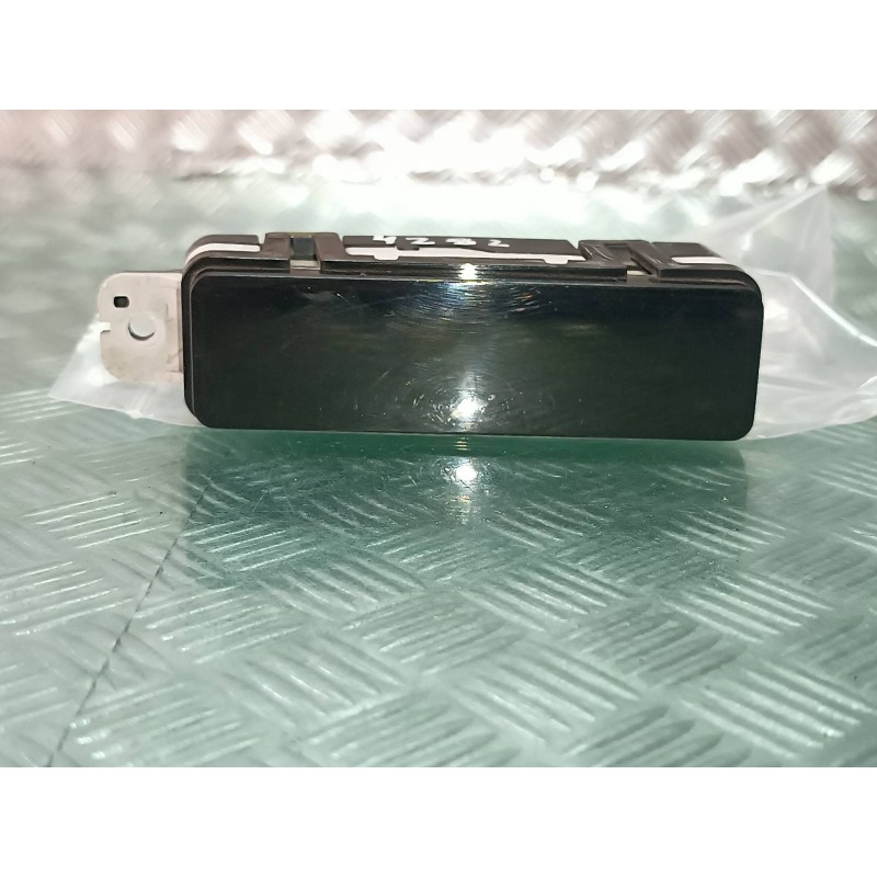 Recambio de pantalla multifuncion para chevrolet epica lt referencia OEM IAM 96434751WL 26000016900D CONECTOR 7 PINES