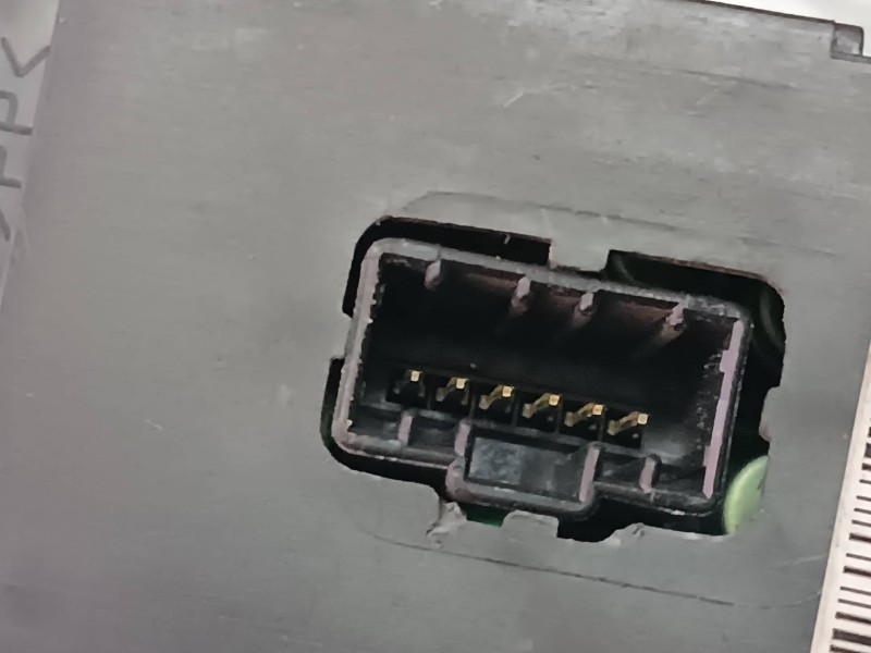 Recambio de modulo electronico para chevrolet epica lt referencia OEM IAM 96647243  CONECTOR 6 PINES