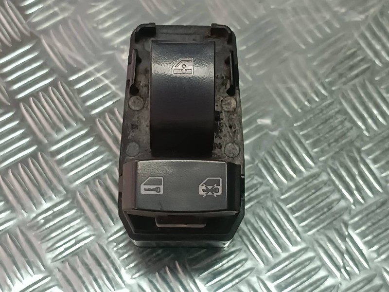 Recambio de mando elevalunas delantero derecho para chevrolet epica lt referencia OEM IAM 96327938 8P9D0051D CONECTOR 8 PINES