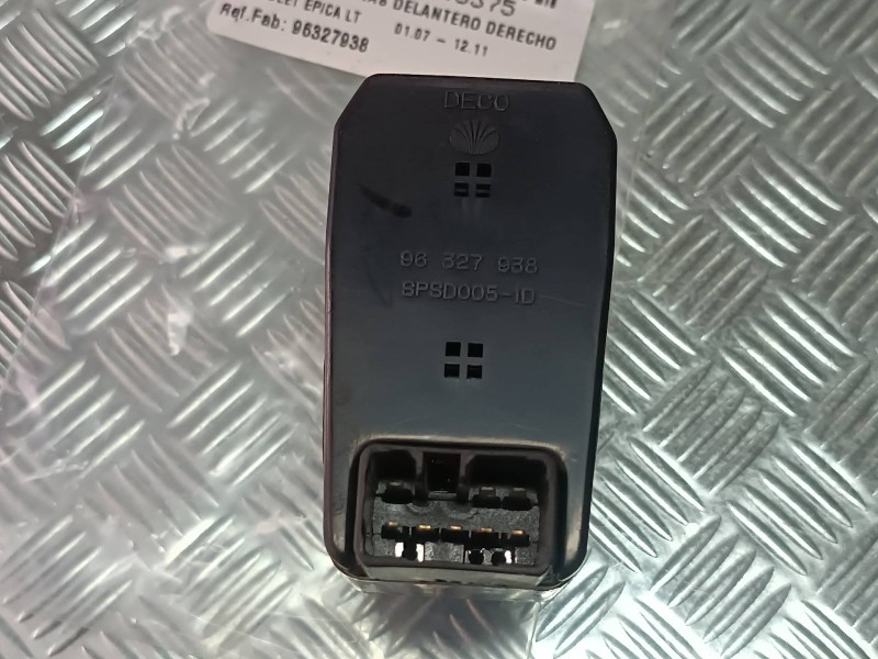 Recambio de mando elevalunas delantero derecho para chevrolet epica lt referencia OEM IAM 96327938 8P9D0051D CONECTOR 8 PINES