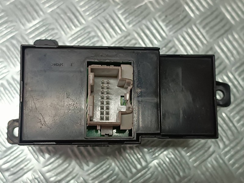 Recambio de mando luces para chevrolet epica lt referencia OEM IAM XI7J14  CONECTOR16 PINES