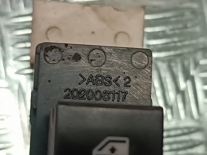 Recambio de mando elevalunas trasero izquierdo para chevrolet epica lt referencia OEM IAM 202006117 BLANCO CONECTOR 6 PINES