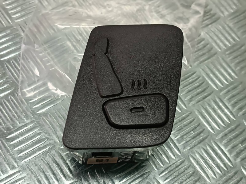 Recambio de interruptor para chevrolet epica lt referencia OEM IAM  CONECTOR 5 PINES CALEACCION ASIENTO
