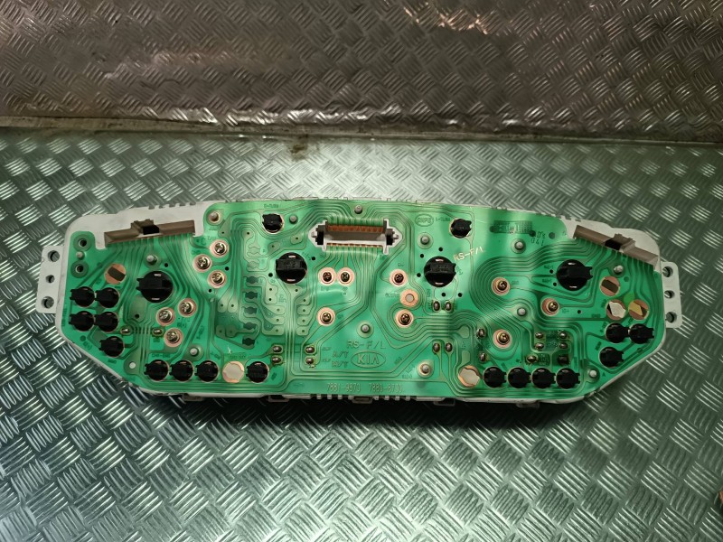 Recambio de cuadro instrumentos para kia carens 2.0 crdi ex monovolumen referencia OEM IAM 0K2KC55430A 20050426 78819870