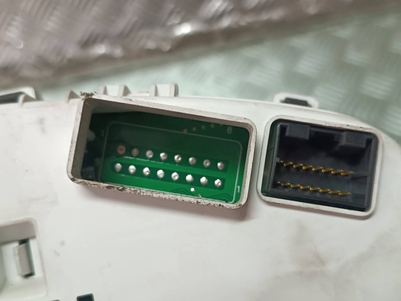 Recambio de cuadro instrumentos para chevrolet epica lt referencia OEM IAM 96647718FV 1164200340 GMDATV275