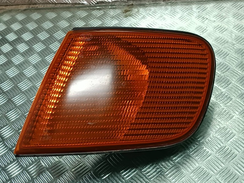 Recambio de piloto delantero izquierdo para audi 100 berlina (c4) europa referencia OEM IAM 137983  