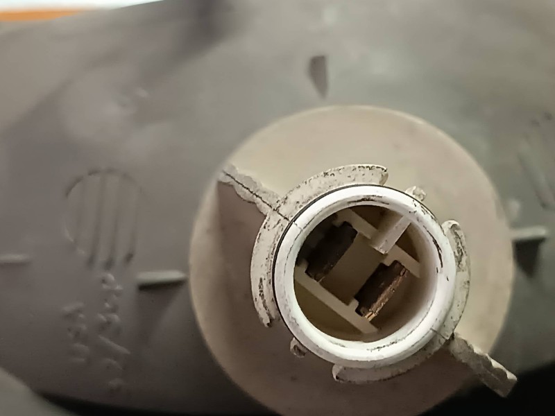 Recambio de piloto delantero izquierdo para audi 100 berlina (c4) europa referencia OEM IAM 137983  