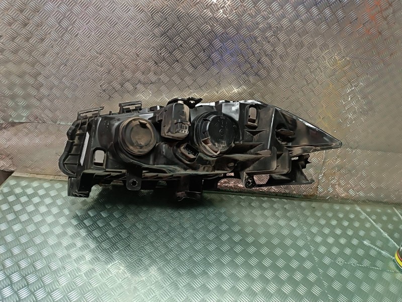 Recambio de faro derecho para renault megane ii classic berlina confort authentique referencia OEM IAM   