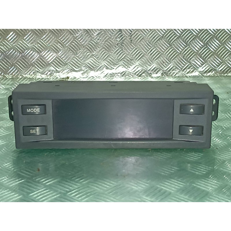 Recambio de pantalla multifuncion para chevrolet epica lt referencia OEM IAM 96647799  CONECTOR 16 PINES