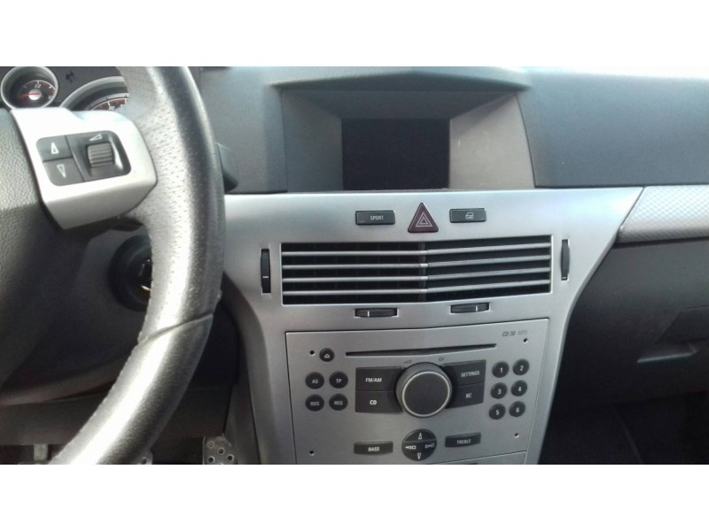 opel astra gtc del año 2005