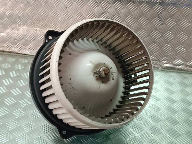 Recambio de ventilador calefaccion para chevrolet epica lt referencia OEM IAM V250 7106 CONECTOR 2 PINES