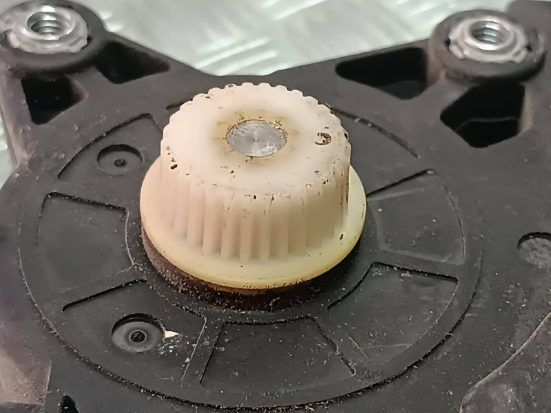 Recambio de motor elevalunas delantero izquierdo para chevrolet epica lt referencia OEM IAM 96647520  