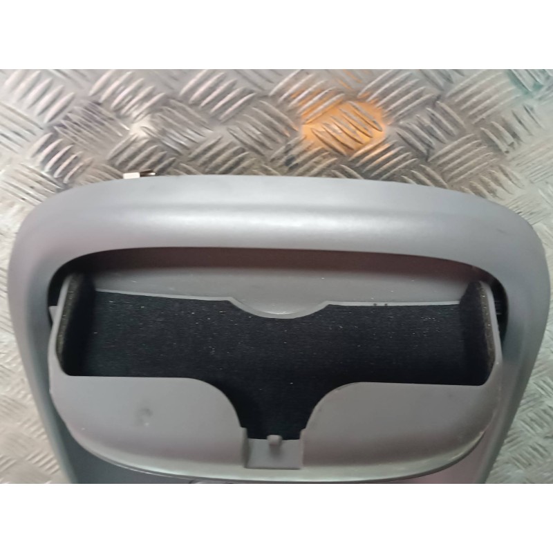 Recambio de luz interior para kia carens 2.0 crdi ex monovolumen referencia OEM IAM 928003E0 0K53E55710 0K2FA51410