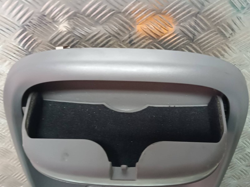 Recambio de luz interior para kia carens 2.0 crdi ex monovolumen referencia OEM IAM 928003E0 0K53E55710 0K2FA51410