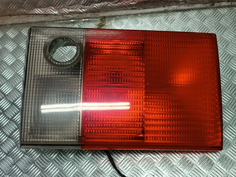 Recambio de piloto trasero derecho interior para audi 100 avant (c4) europa referencia OEM IAM 138020  