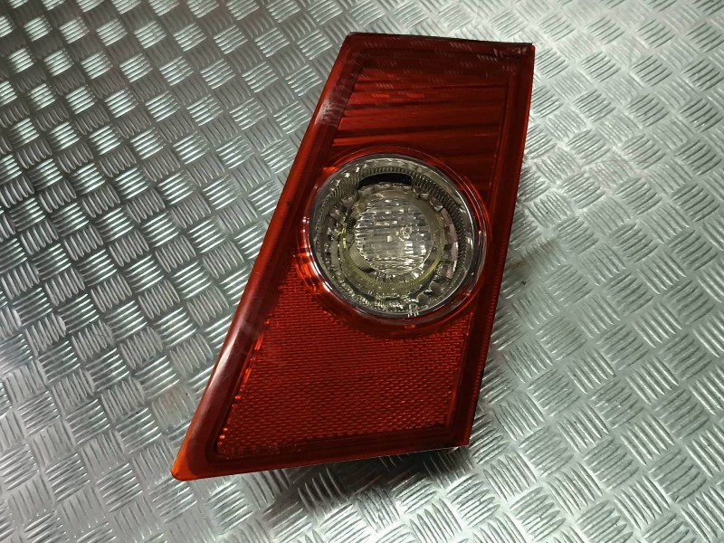 Recambio de piloto trasero derecho interior para chevrolet epica lt referencia OEM IAM 921  