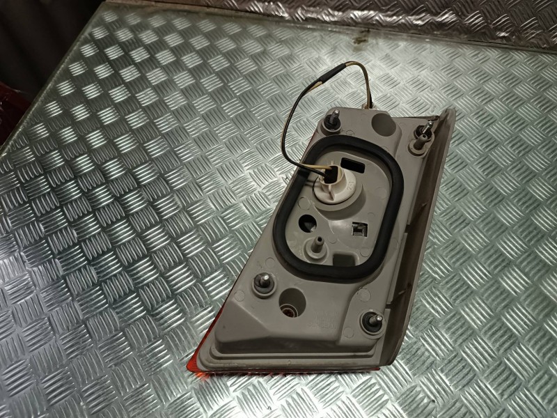 Recambio de piloto trasero izquierdo interior para chevrolet epica lt referencia OEM IAM   