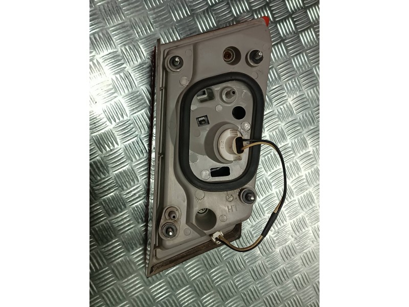 Recambio de piloto trasero izquierdo interior para chevrolet epica lt referencia OEM IAM   