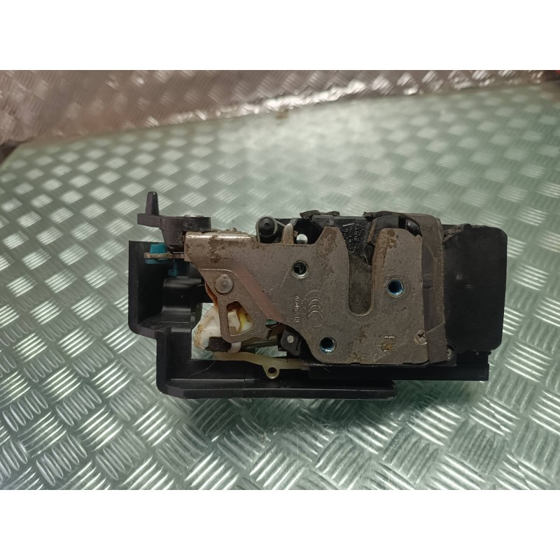 Recambio de cerradura puerta trasera derecha para chevrolet epica lt referencia OEM IAM A046818 CONECTOR 2 PINES ELECTRICA