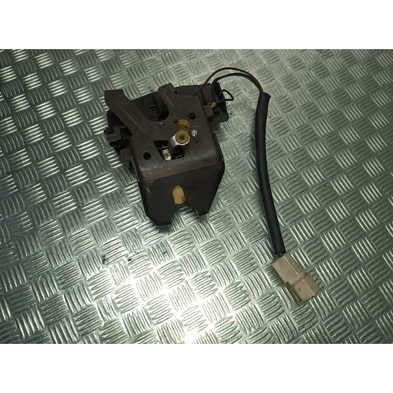 Recambio de cerradura maletero / porton para chevrolet epica lt referencia OEM IAM   CONECTOR 3 PINES