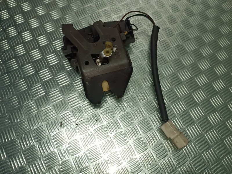 Recambio de cerradura maletero / porton para chevrolet epica lt referencia OEM IAM   CONECTOR 3 PINES