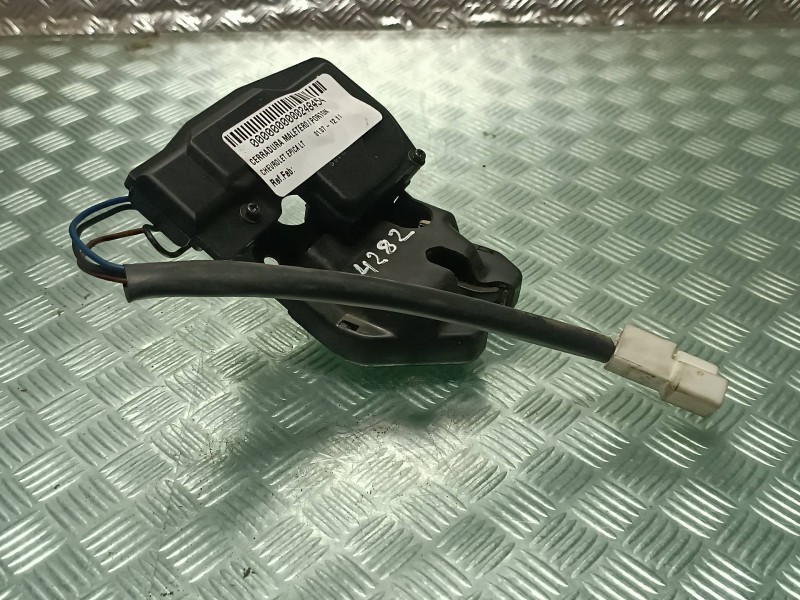 Recambio de cerradura maletero / porton para chevrolet epica lt referencia OEM IAM   CONECTOR 3 PINES