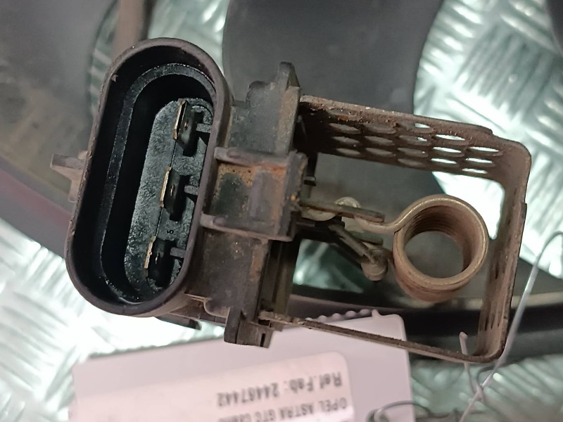 Recambio de electroventilador para opel astra gtc cosmo referencia OEM IAM 24467442 0130303304 3136613311