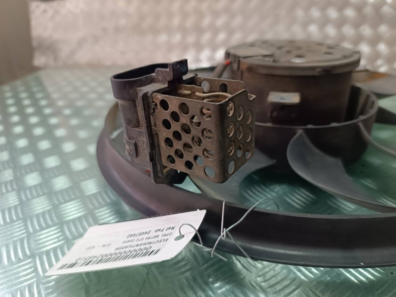 Recambio de electroventilador para opel astra gtc cosmo referencia OEM IAM 24467442 0130303304 3136613311