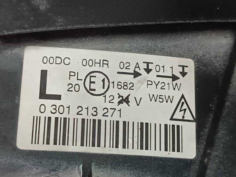 Recambio de faro izquierdo para peugeot 407 st sport referencia OEM IAM 964194428002 0301213271 XENON