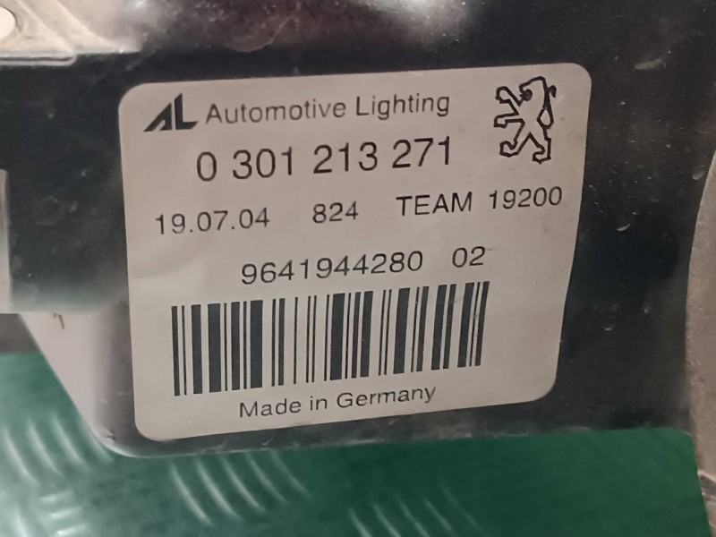 Recambio de faro izquierdo para peugeot 407 st sport referencia OEM IAM 964194428002 0301213271 XENON