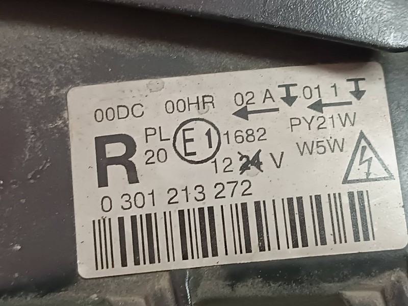 Recambio de faro derecho para peugeot 407 st sport referencia OEM IAM 964194418002 0301213272 XENON