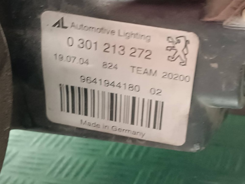 Recambio de faro derecho para peugeot 407 st sport referencia OEM IAM 964194418002 0301213272 XENON