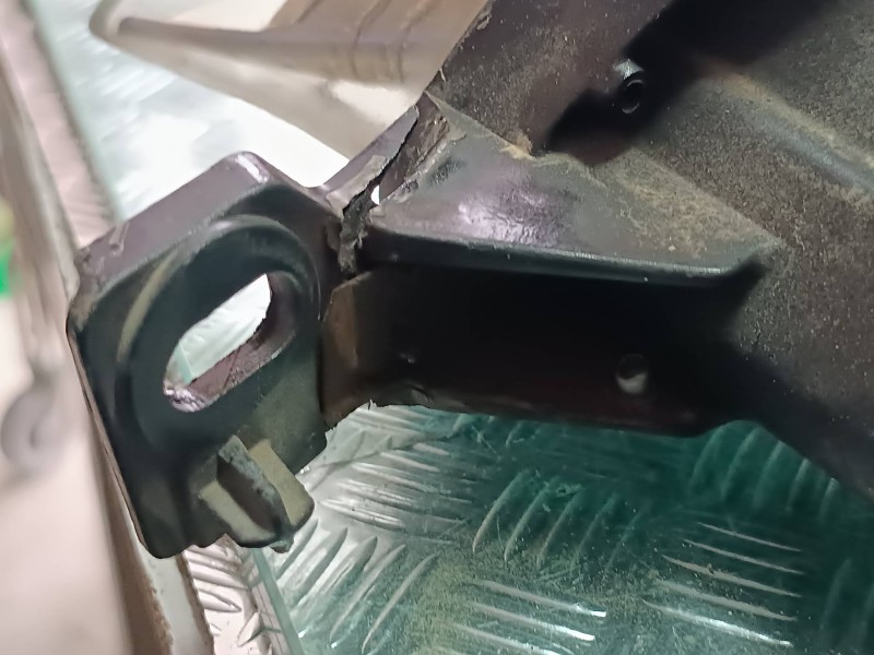 Recambio de faro derecho para peugeot 407 st sport referencia OEM IAM 964194418002 0301213272 XENON