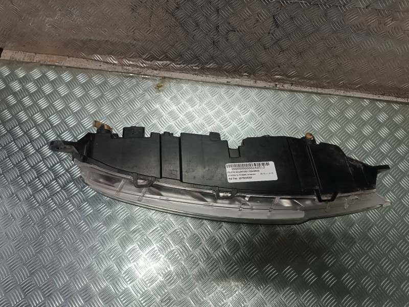 Recambio de piloto delantero izquierdo para citroen c4 picasso attraction referencia OEM IAM 9676036380  VALEO