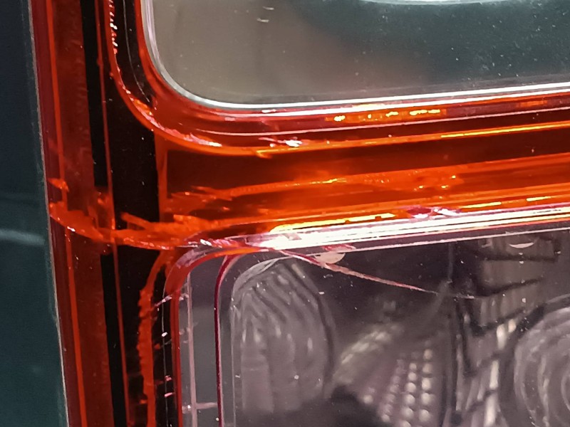 Recambio de piloto trasero derecho para dacia duster ambiance 4x2 referencia OEM IAM 265506837R 62421802 