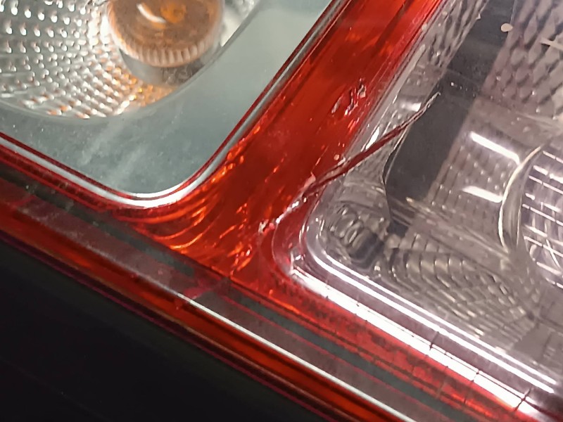 Recambio de piloto trasero derecho para dacia duster ambiance 4x2 referencia OEM IAM 265506837R 62421802 