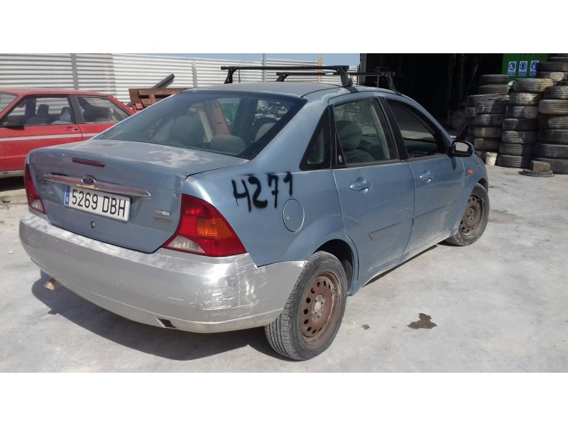 ford focus berlina (cak) del año 2004