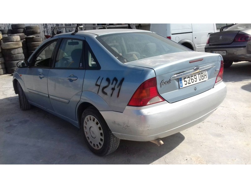 ford focus berlina (cak) del año 2004