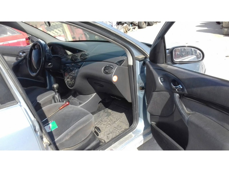 ford focus berlina (cak) del año 2004