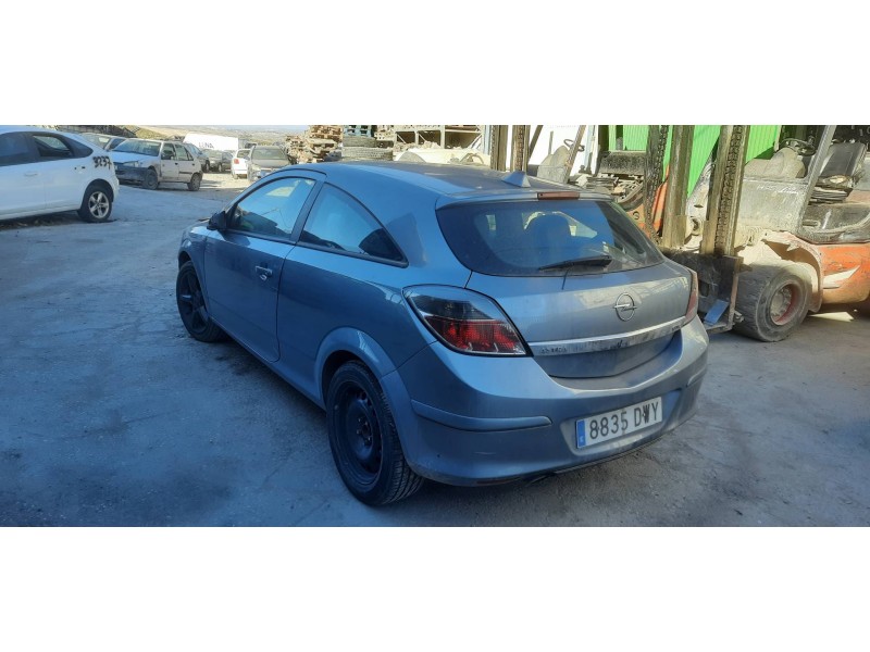 opel astra gtc del año 2006