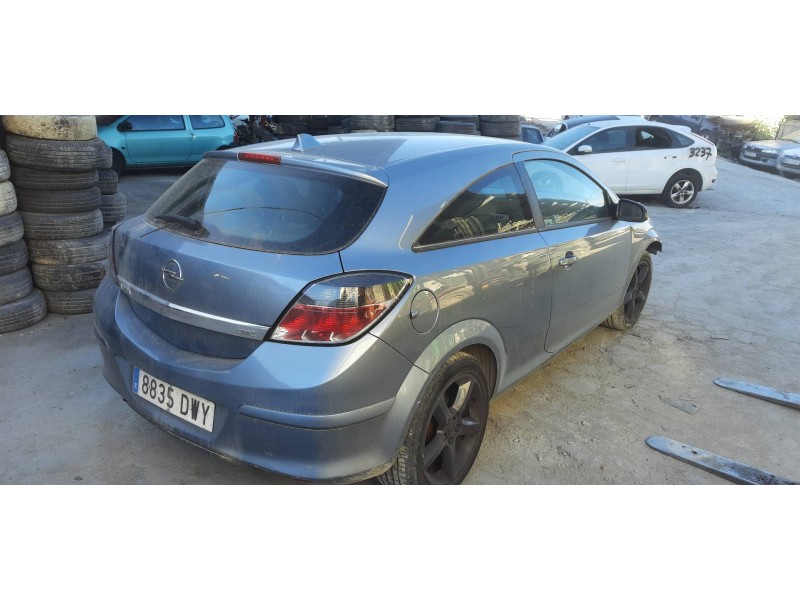 opel astra gtc del año 2006