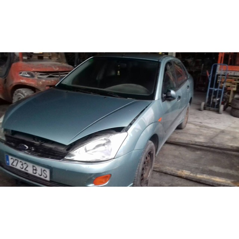 ford focus berlina (cak) del año 2001