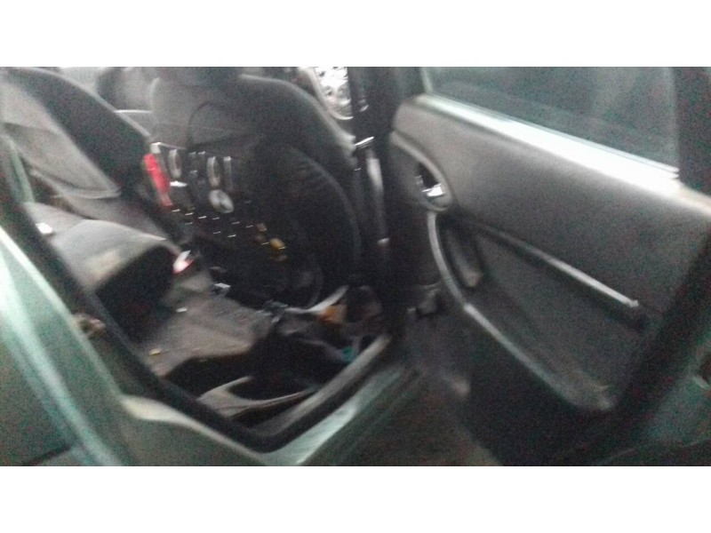 ford focus berlina (cak) del año 2001