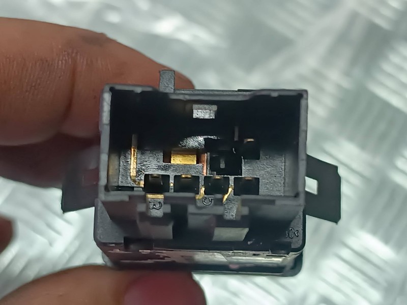 Recambio de interruptor para seat ibiza (6l1) fresh referencia OEM IAM 6L1959621 CONECTOR 5 PINES LUNETA TRASERA