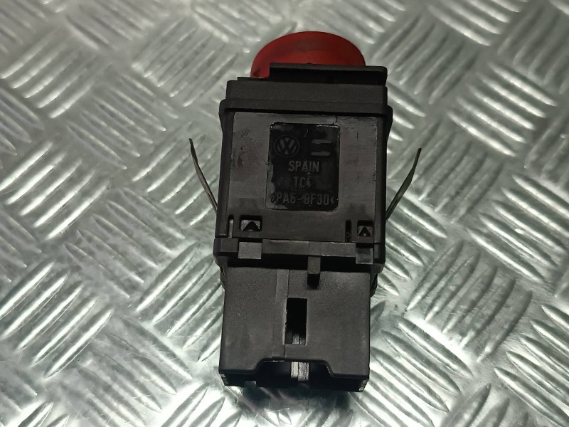 Recambio de warning para seat ibiza (6l1) fresh referencia OEM IAM 6L1953235A  CONECTOR 4 PINES