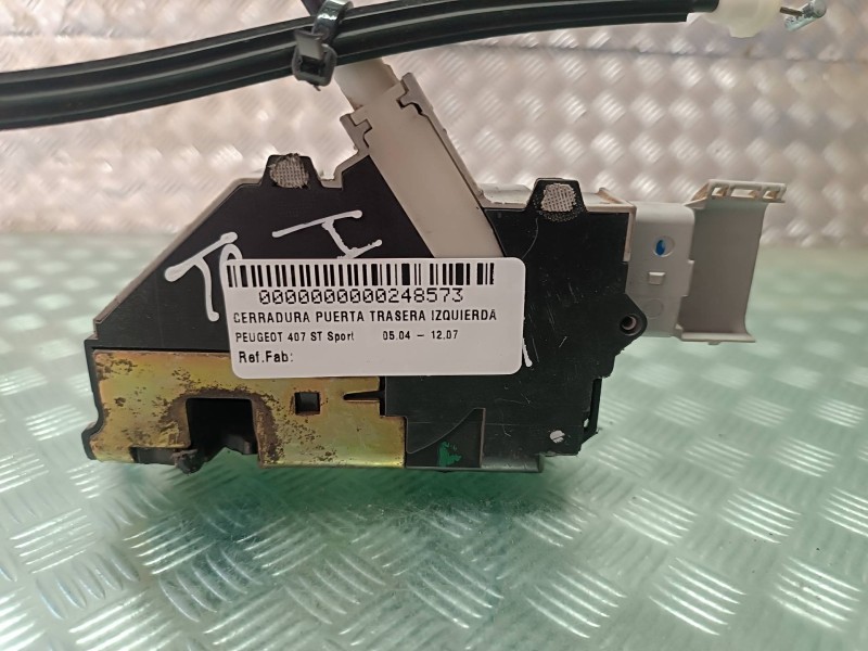 Recambio de cerradura puerta trasera izquierda para peugeot 407 st sport referencia OEM IAM  GRIS ELECTRICA