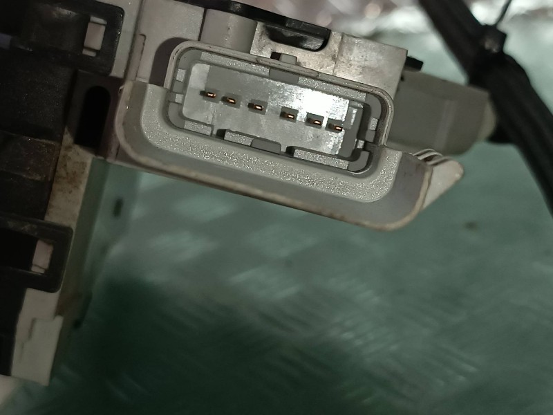 Recambio de cerradura puerta trasera izquierda para peugeot 407 st sport referencia OEM IAM  GRIS ELECTRICA